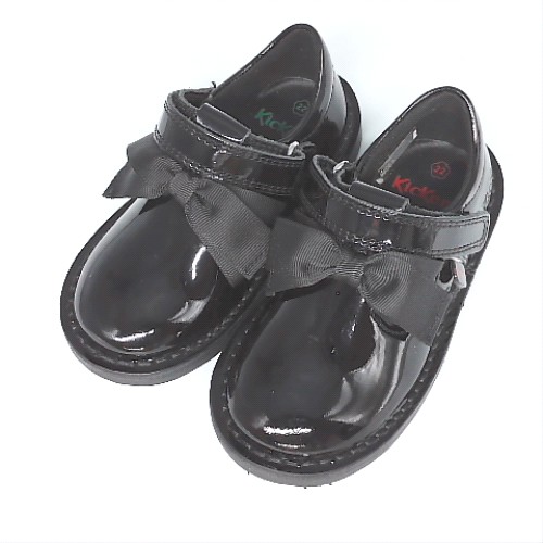 Kickers Black adlar t-bar bow girls junior Kickers adlar t-bar bow 3