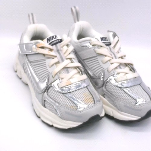 Nike Light Grey vomero 5 junior Nike vomero 5 3