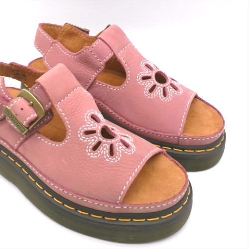 Dr Martens Pale Pink dunnet flower sandals Dr Martens dunnet flower 2