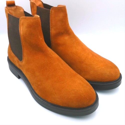 schuh Tan dice suede chelsea boots schuh dice suede chelsea 2