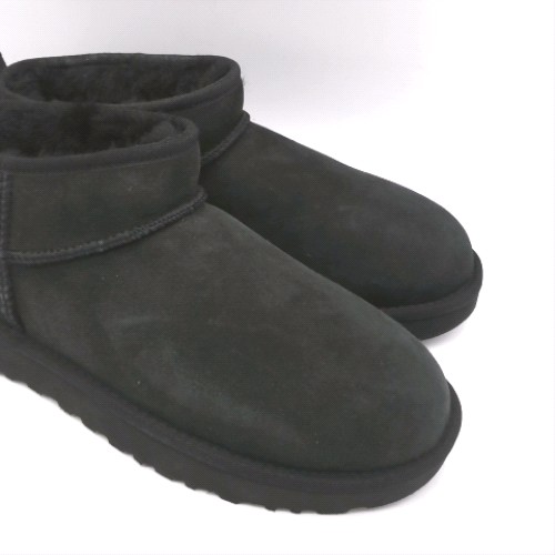 UGG Black classic ultra mini boots UGG classic ultra mini 2