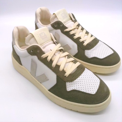 VEJA Khaki v-82 trainers VEJA v-82 2
