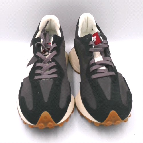 New Balance Black 327 trainers New Balance 327 1