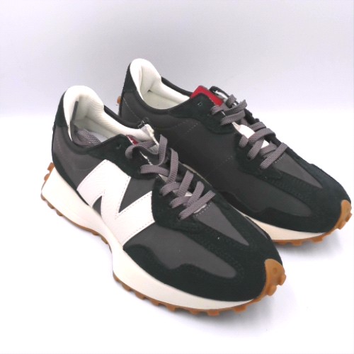 New Balance Black 327 trainers New Balance 327 2