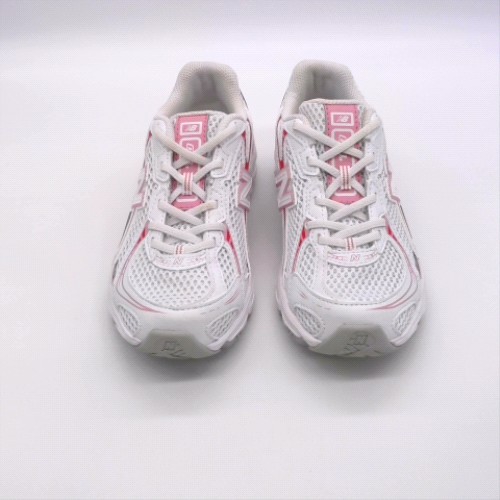 New Balance White & Red 740 girls junior New Balance 740 1