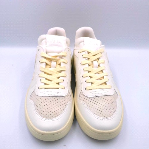 VEJA Off-White Multi v-10 trainers VEJA v-10 1