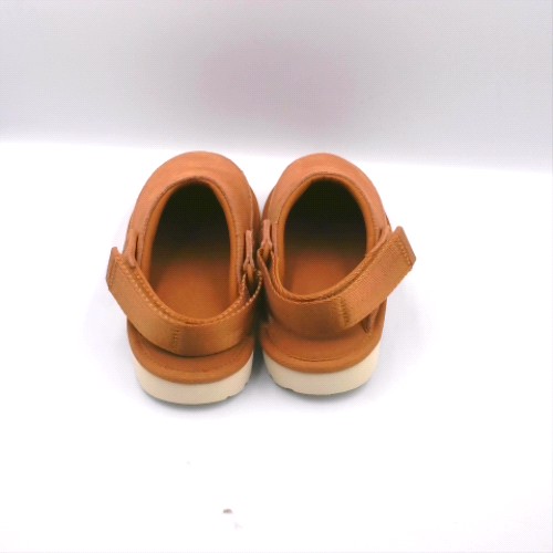 UGG Tan goldenstar clog junior UGG goldenstar clog 3