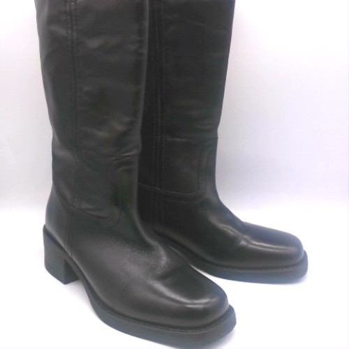 schuh Black damari leather pull on boots schuh damari leather pull on 3