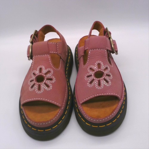 Dr Martens Pale Pink dunnet flower sandals Dr Martens dunnet flower 1