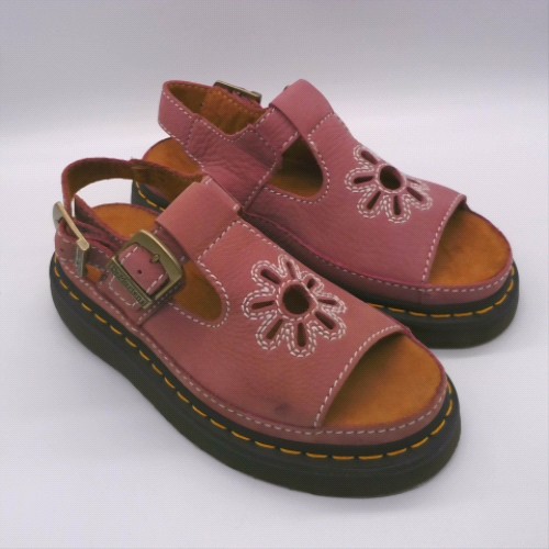 Dr Martens Pale Pink dunnet flower sandals Dr Martens dunnet flower 2