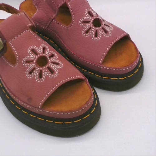 Dr Martens Pale Pink dunnet flower sandals Dr Martens dunnet flower 3