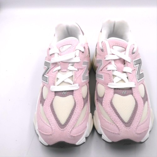 New Balance Pale Pink 9060 girls junior New Balance 9060 1