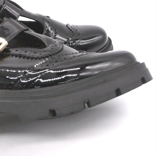 schuh Wide Fit Black leigh chunky t-bar flats schuh leigh chunky t-bar 3
