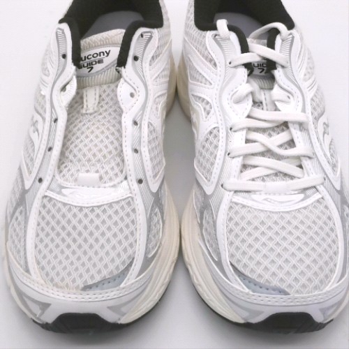 Saucony White & Black guide 7 trainers Saucony guide 7 2