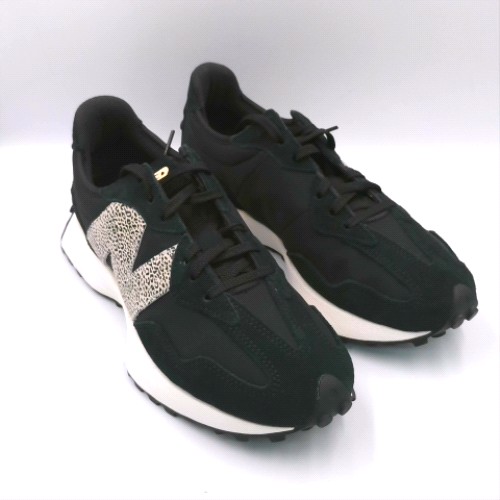 New Balance Black 327 trainers New Balance 327 2