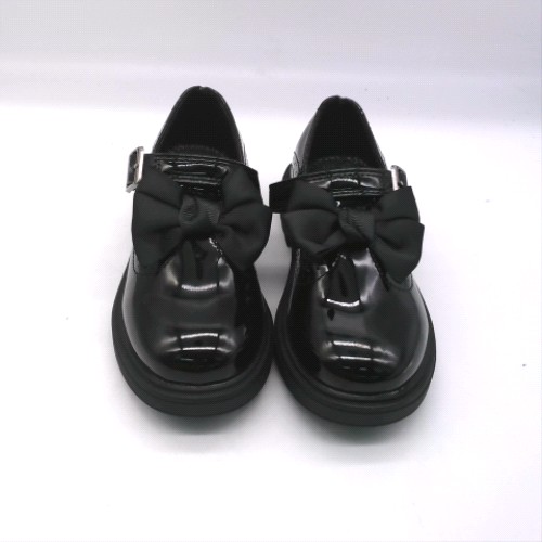 schuh Black loz patent bow t-bar girls junior schuh loz patent bow t-bar 1
