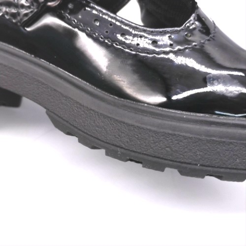 schuh Black loz patent bow t-bar girls junior schuh loz patent bow t-bar 2