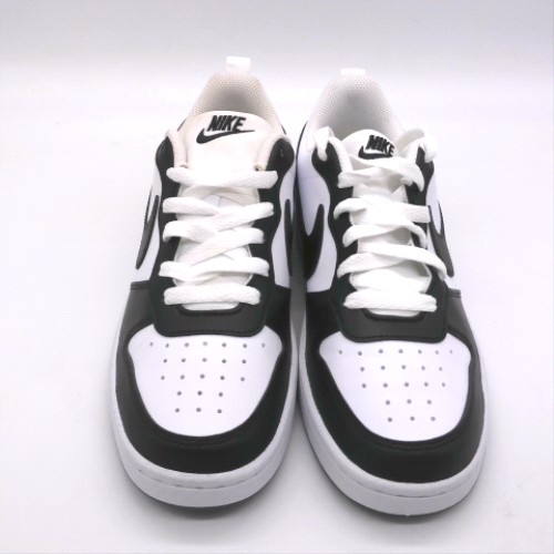Nike White & Black court borough low youth Nike court borough low 1