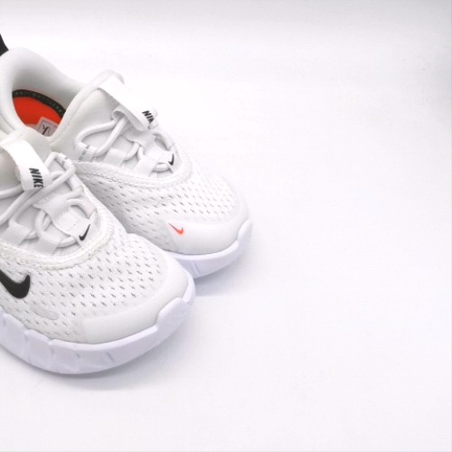 Nike White & Black free ride toddler Nike free ride 2