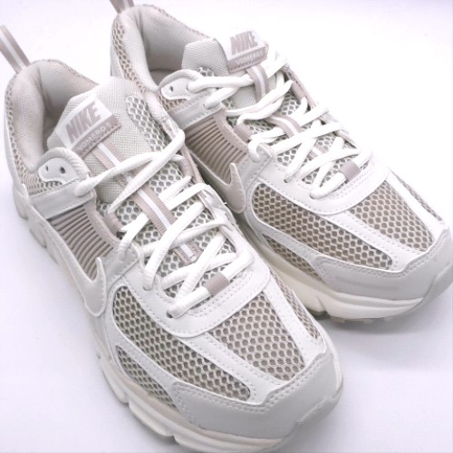 Nike Beige Multi vomero 5 youth Nike vomero 5 2