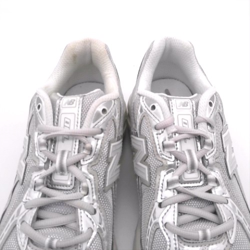 New Balance Silver 740 trainers New Balance 740 3