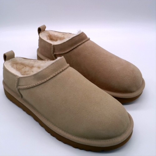 UGG Beige classic micro boots UGG classic micro 2