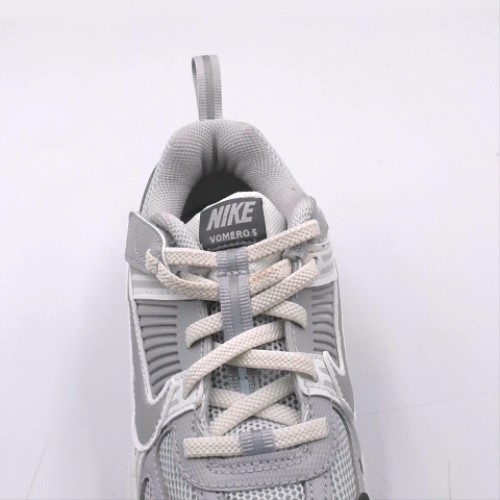 Nike Silver vomero 5 junior Nike vomero 5 3