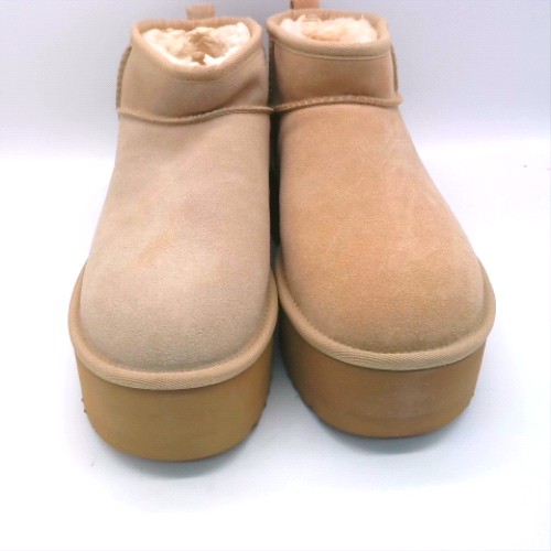 UGG Beige classic ultra mini platform boots UGG classic ultra mini platform 1