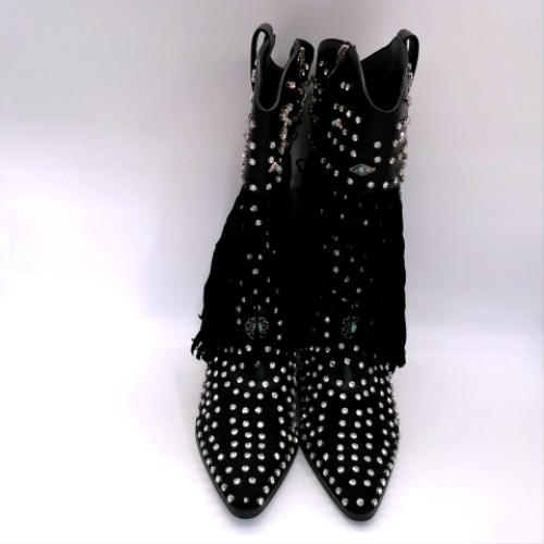 Azalea Wang Black greyson western boots Azalea Wang greyson western 1