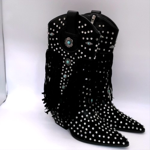 Azalea Wang Black greyson western boots Azalea Wang greyson western 2