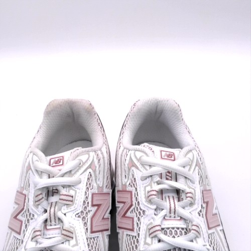 New Balance 740 3