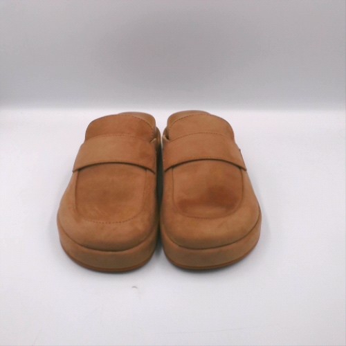 schuh Taupe tiramisu closed toe mule sandals schuh tiramisu closed toe mule 1