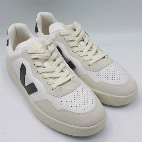 VEJA White & Black v-90 trainers VEJA v-90 2