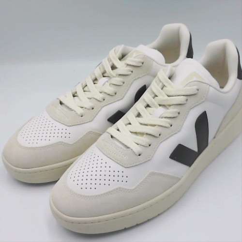 VEJA White & Black v-90 trainers VEJA v-90 3