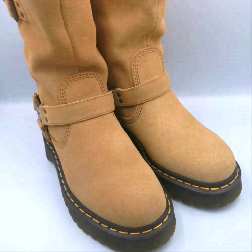 Dr Martens Beige anistone hi boots Dr Martens anistone hi 2