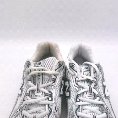 New Balance White & Navy 740 youth New Balance 740 2