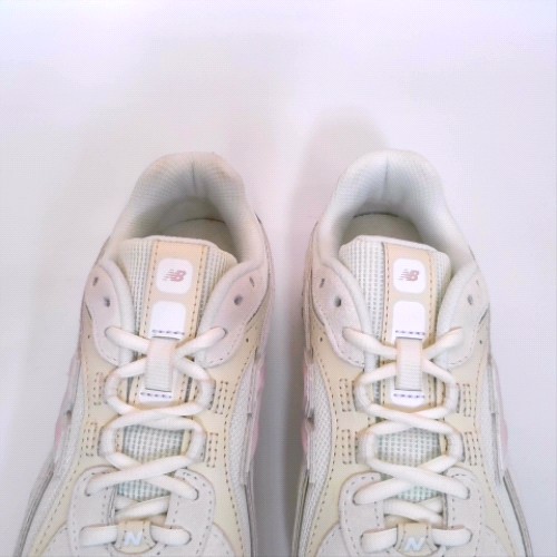 New Balance White & Pink 204l trainers New Balance 204l 3