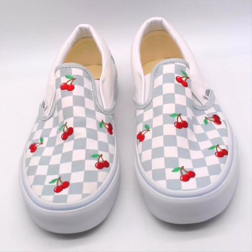 Vans White & Blue classic slip-on trainers Vans classic slip-on 1