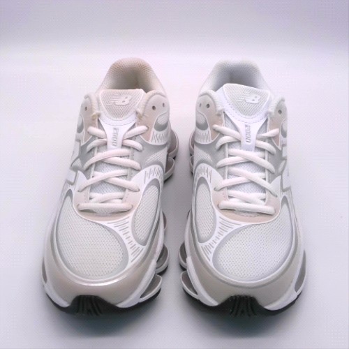 New Balance White abzorb 2000 trainers New Balance abzorb 2000 1