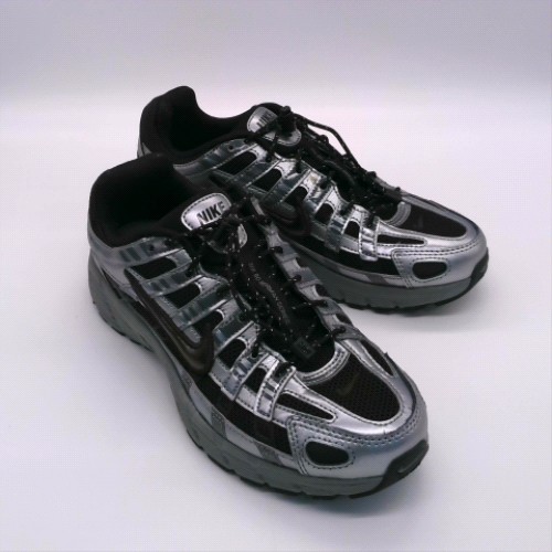 Nike Black & Silver p-6000 youth Nike p-6000 2