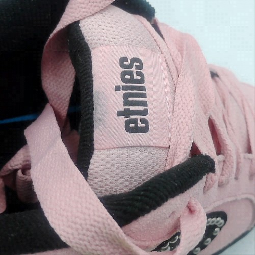 Etnies Pale Pink kingpin trainers Etnies kingpin 3