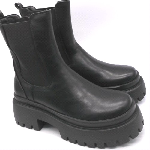 Azalea Wang Black rampage knee boots Azalea Wang rampage knee 2