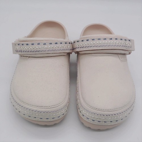 Crocs classic crafted stitch clog 1