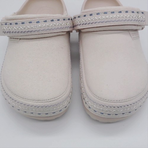 Crocs classic crafted stitch clog 2