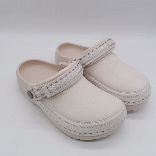 Crocs classic crafted stitch clog 3