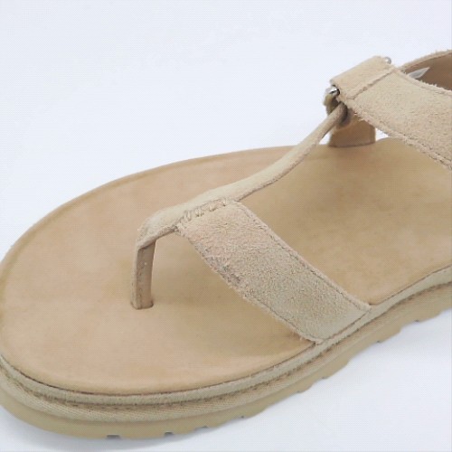 UGG Natural goldengaze toe post sandals UGG goldengaze toe post 3
