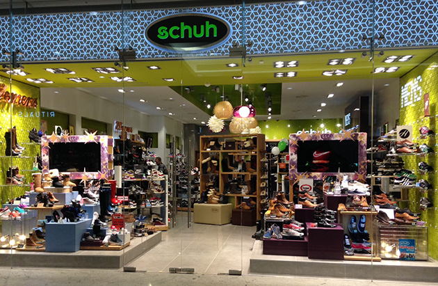 schuh Canary Wharf, London | One of our Many Shoe Shops