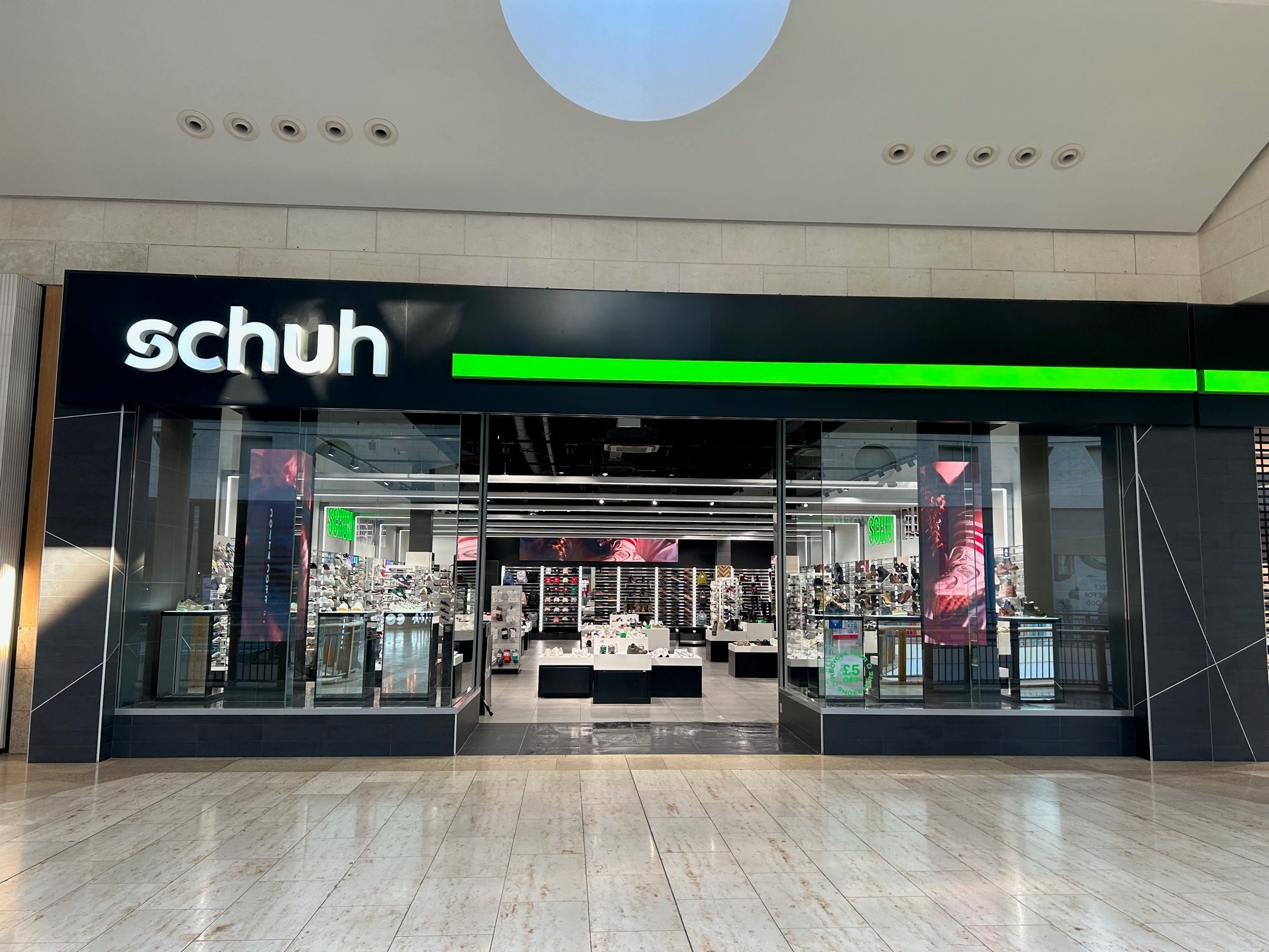 Schuh hot sale shoe store