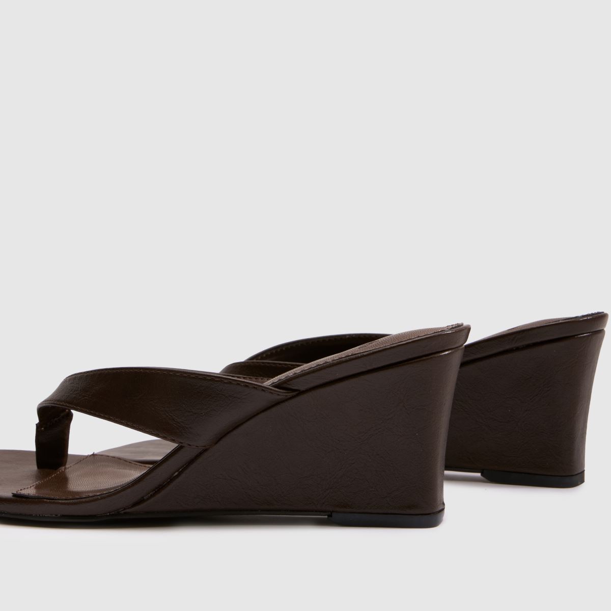 schuh Solomon Wedge Toe Post in Brown schuh Solomon Wedge Toe Post 7