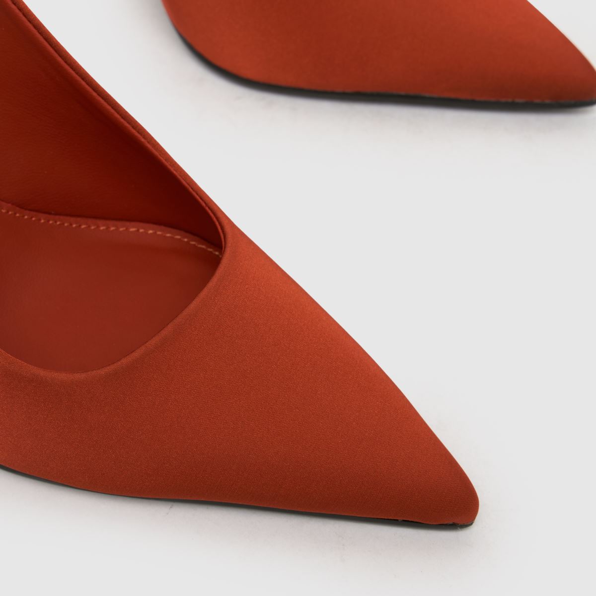 schuh Sunday Embellished Court in Orange schuh Sunday Embellished Court 4